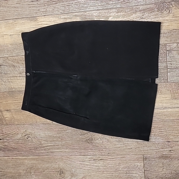 Phoenix vintage black leather pencil skirt 9/10 - Picture 3 of 4